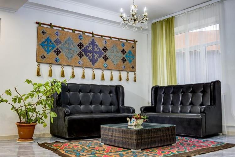 Olive hotel Kochkor Exterior foto